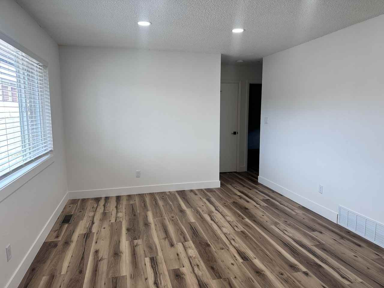3916 E Pikes Peak Ave #3916 - Photo 6 of 7