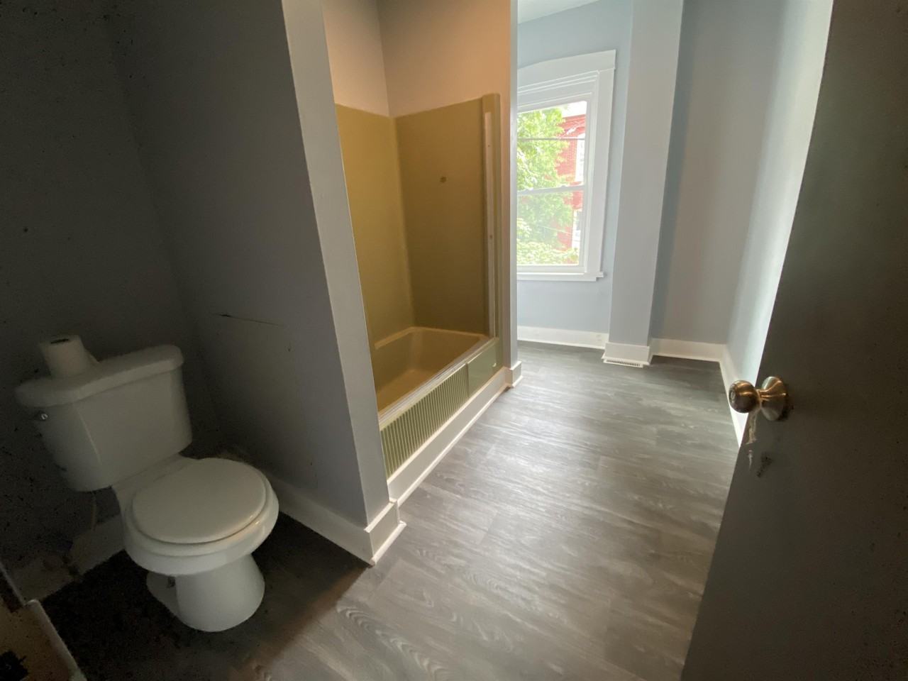 208 W Vine St #5 - Photo 5 of 15