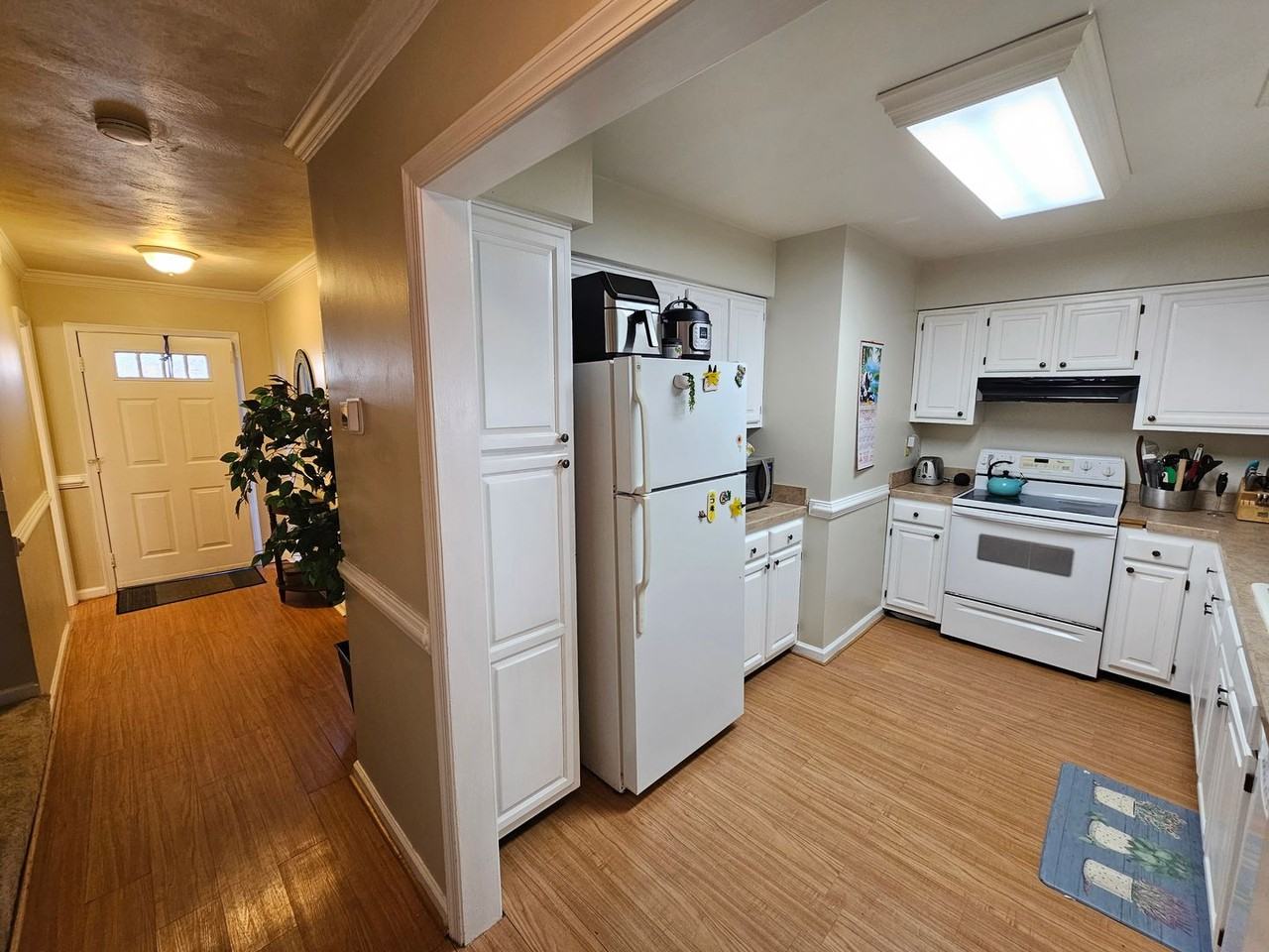 4751 Marlwood Way - Photo 2 of 17