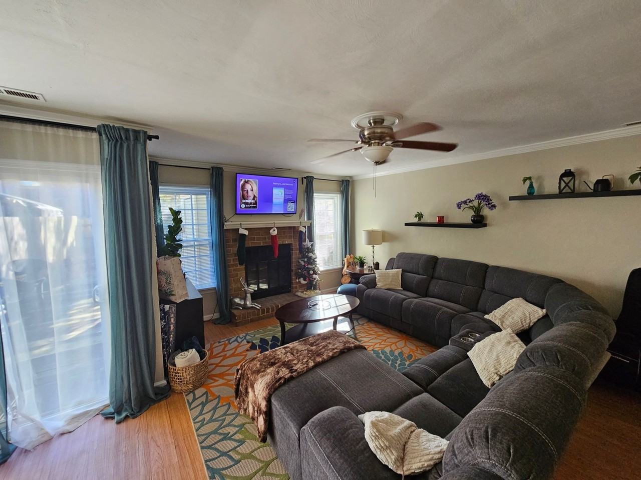 4751 Marlwood Way - Photo 6 of 17