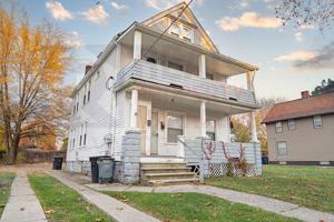 featured image of 897 Stevenson Rd