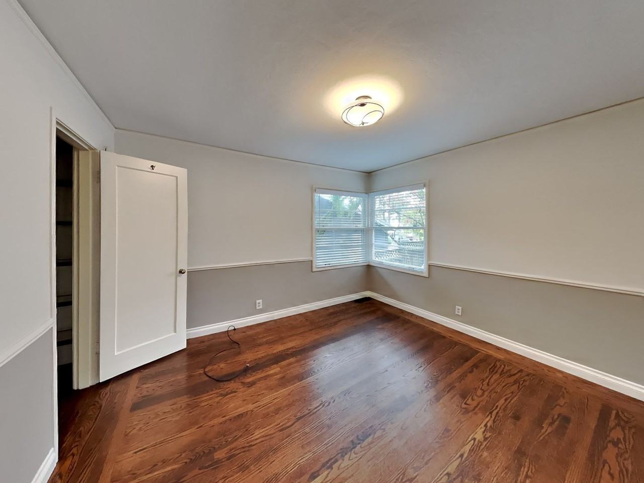 6224 Chelton Dr - Photo 7 of 17