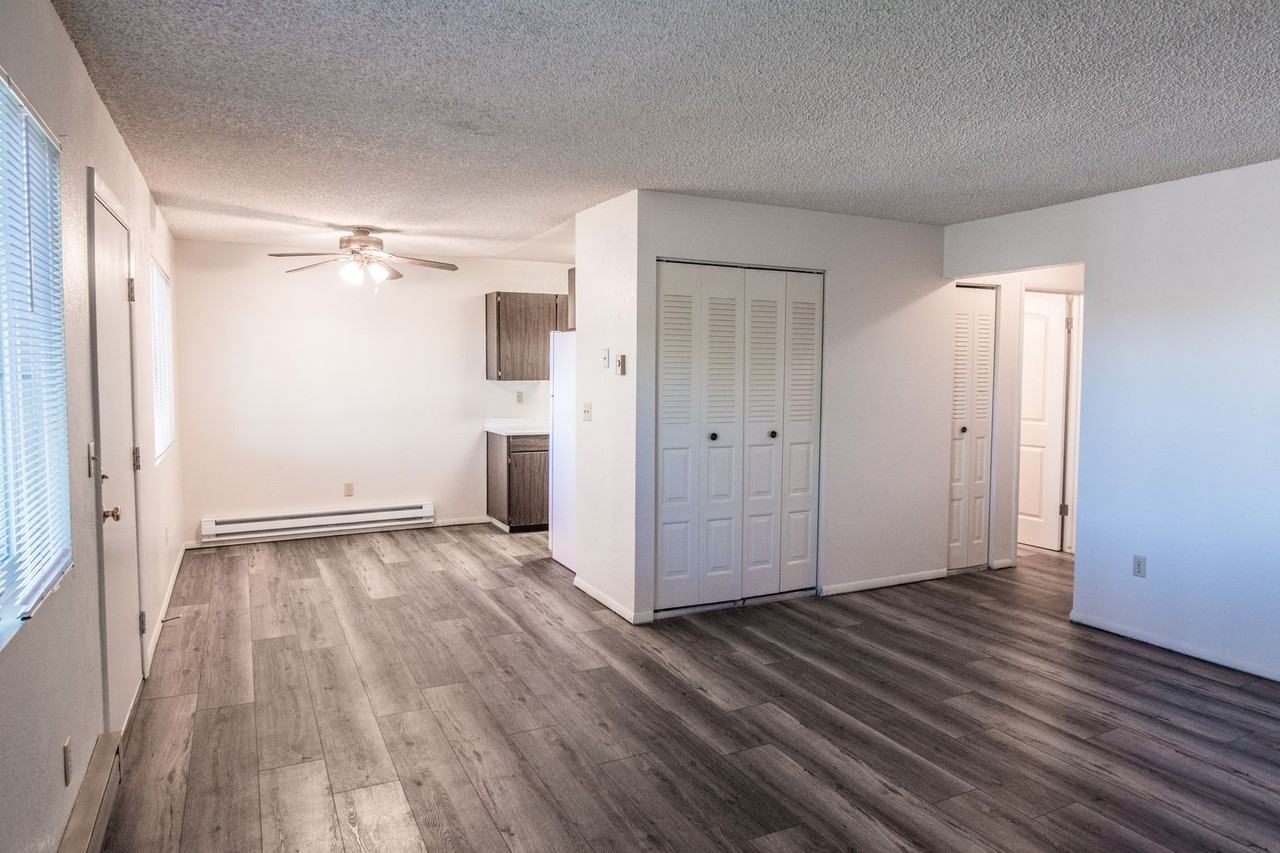 The Grove Apartments - Photo 3 of 28