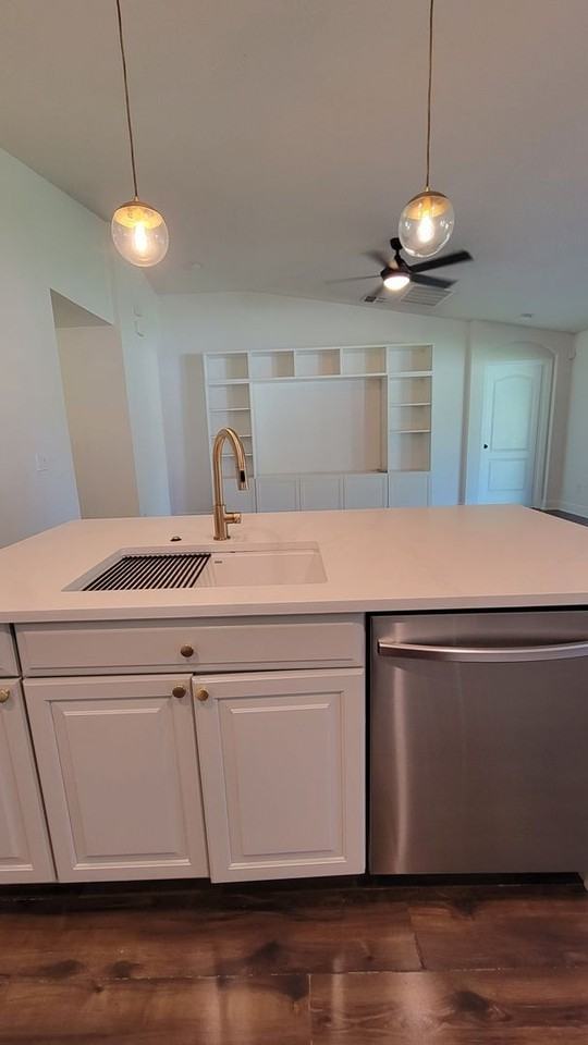 3541 Gretchen Dr - Photo 4 of 50