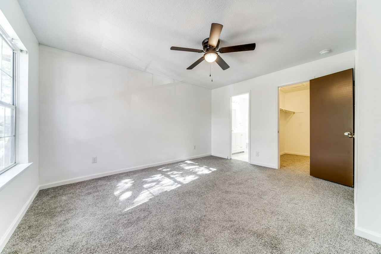 5013 Arbor Ridge Drive - Photo 6 of 18