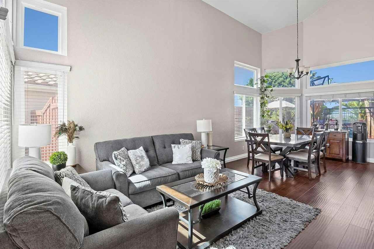 3718 Via Las Villas - Photo 5 of 28