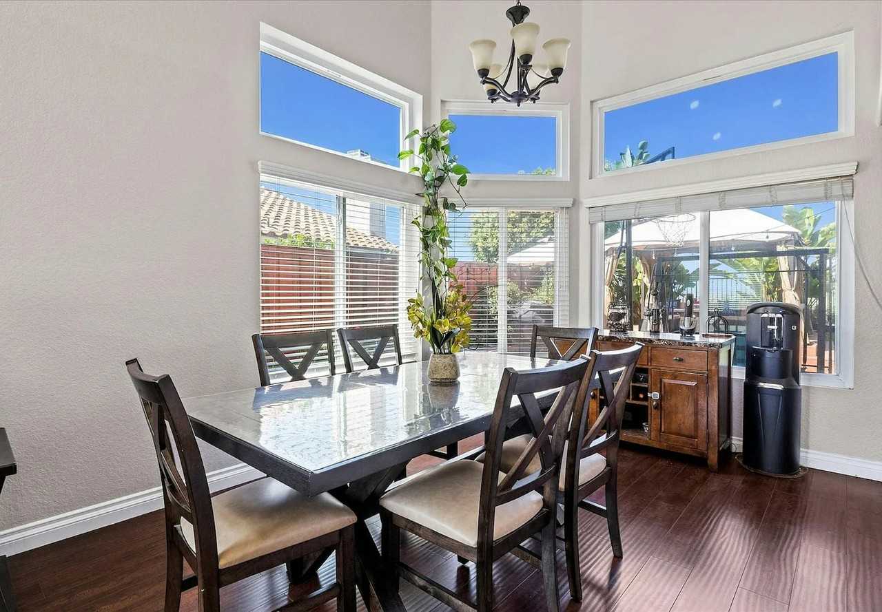 3718 Via Las Villas - Photo 7 of 28