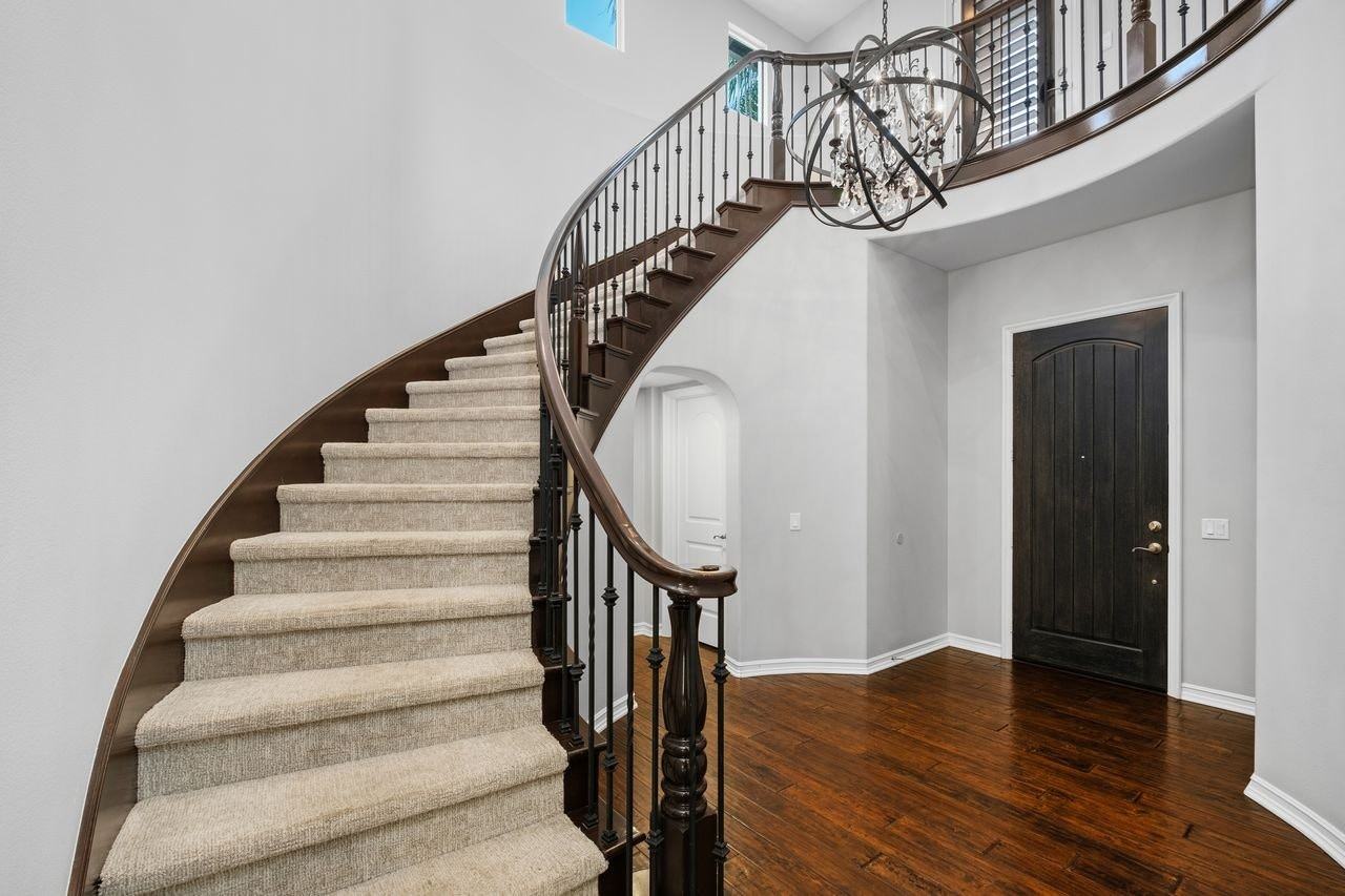 2582 Tea Leaf Lane - Photo 5 of 38