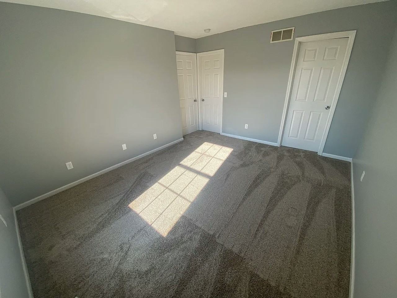 250 Parktrail Rd - Photo 4 of 12