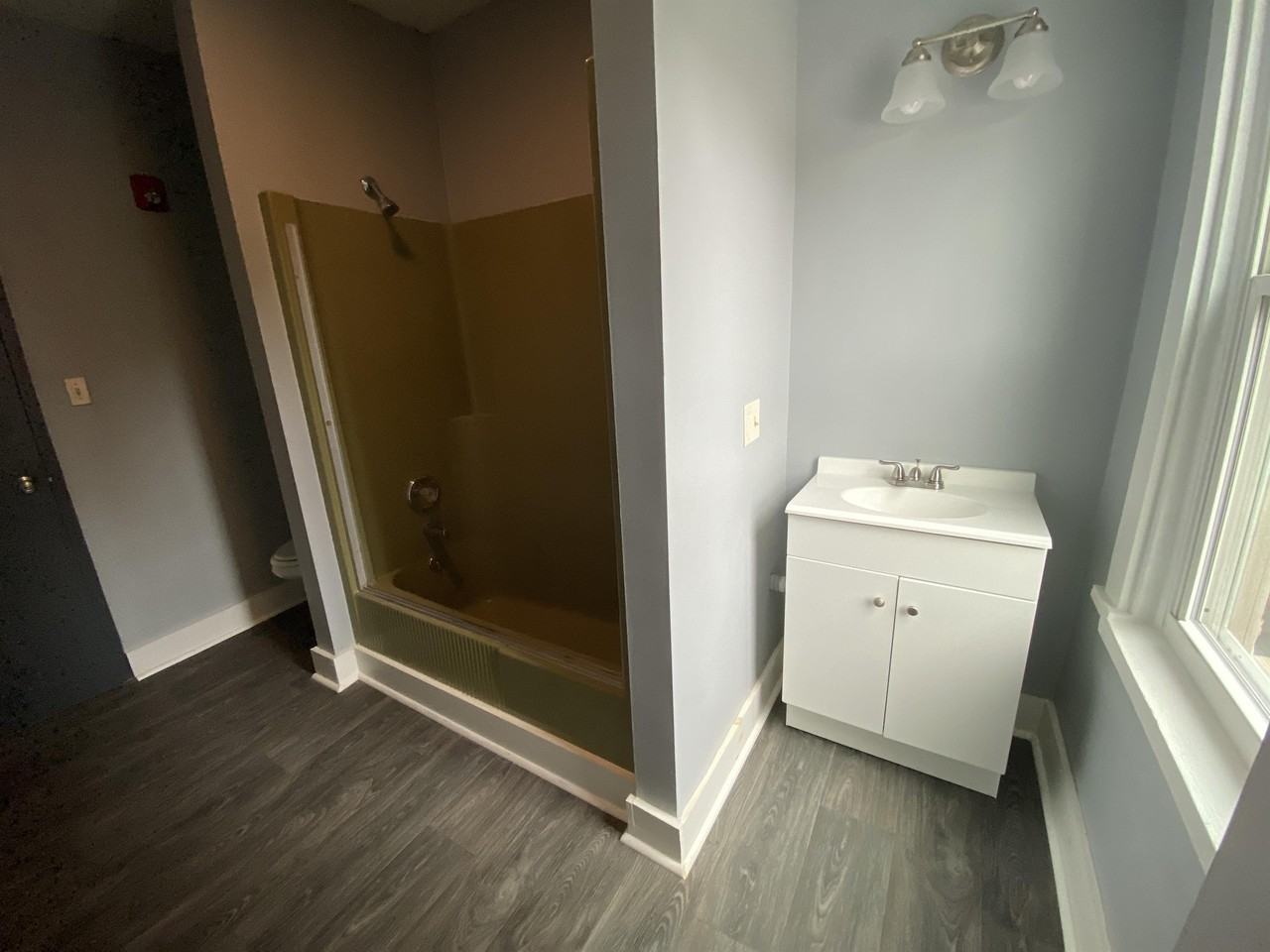208 West Vine Street (Rooms) - Photo 6 of 15