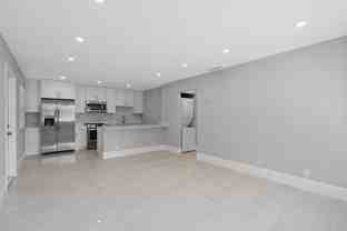 301 Southeast 12th Avenue - Photo 1 of 1