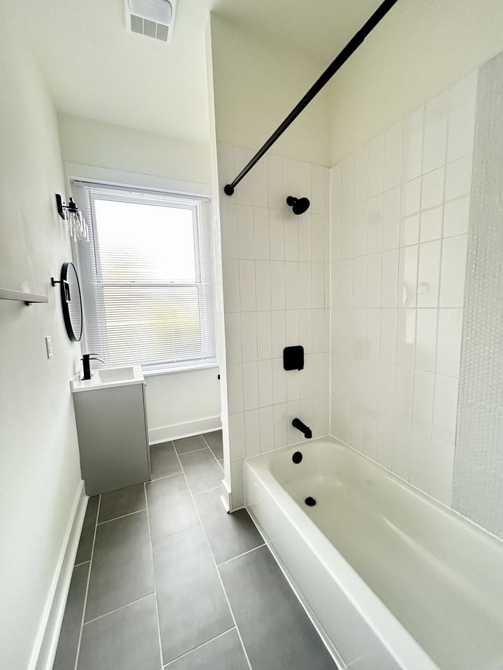 1130 North Calvert Street - Photo 4 of 7