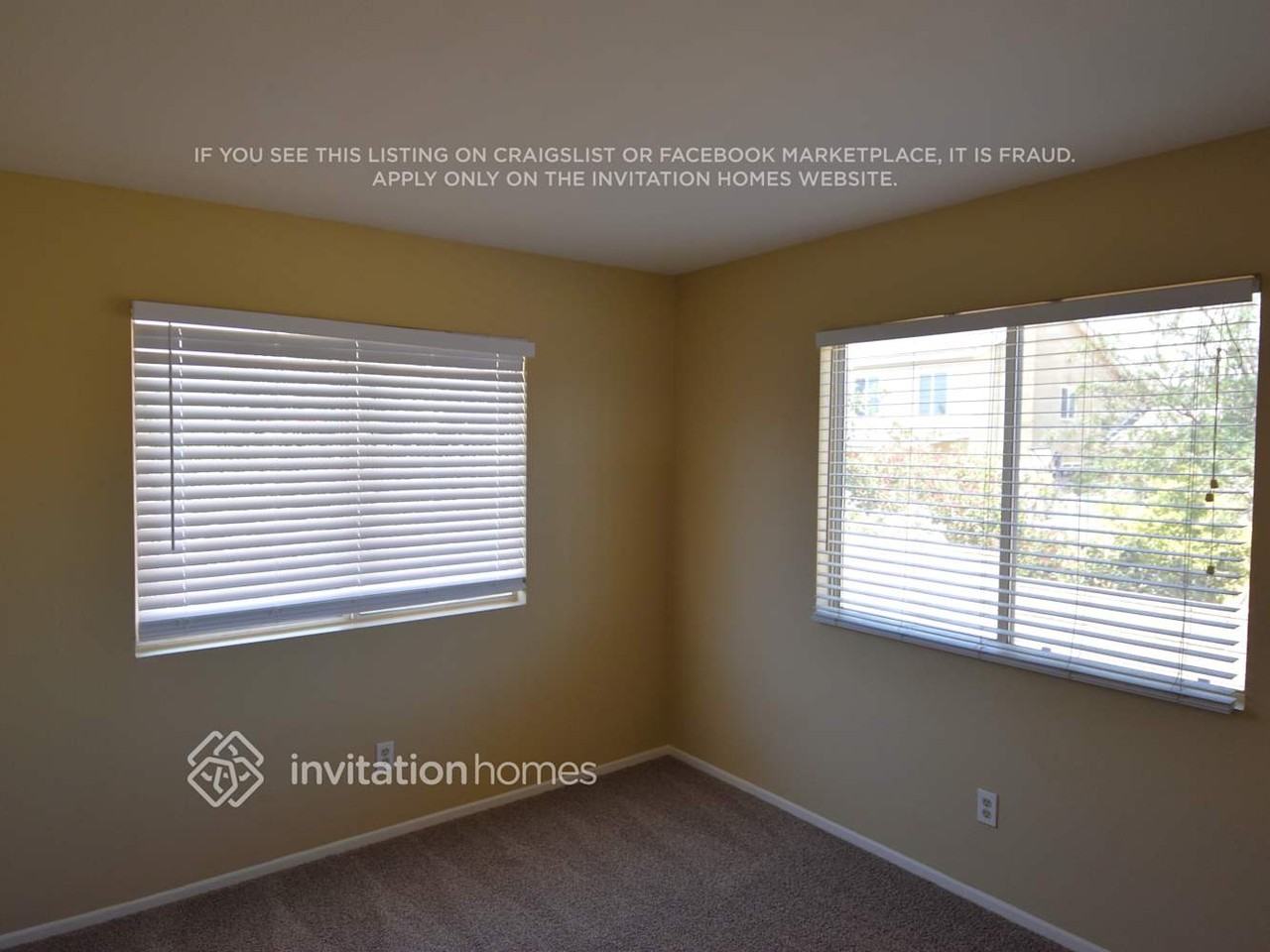 2642 N Maple Ave - Photo 5 of 13