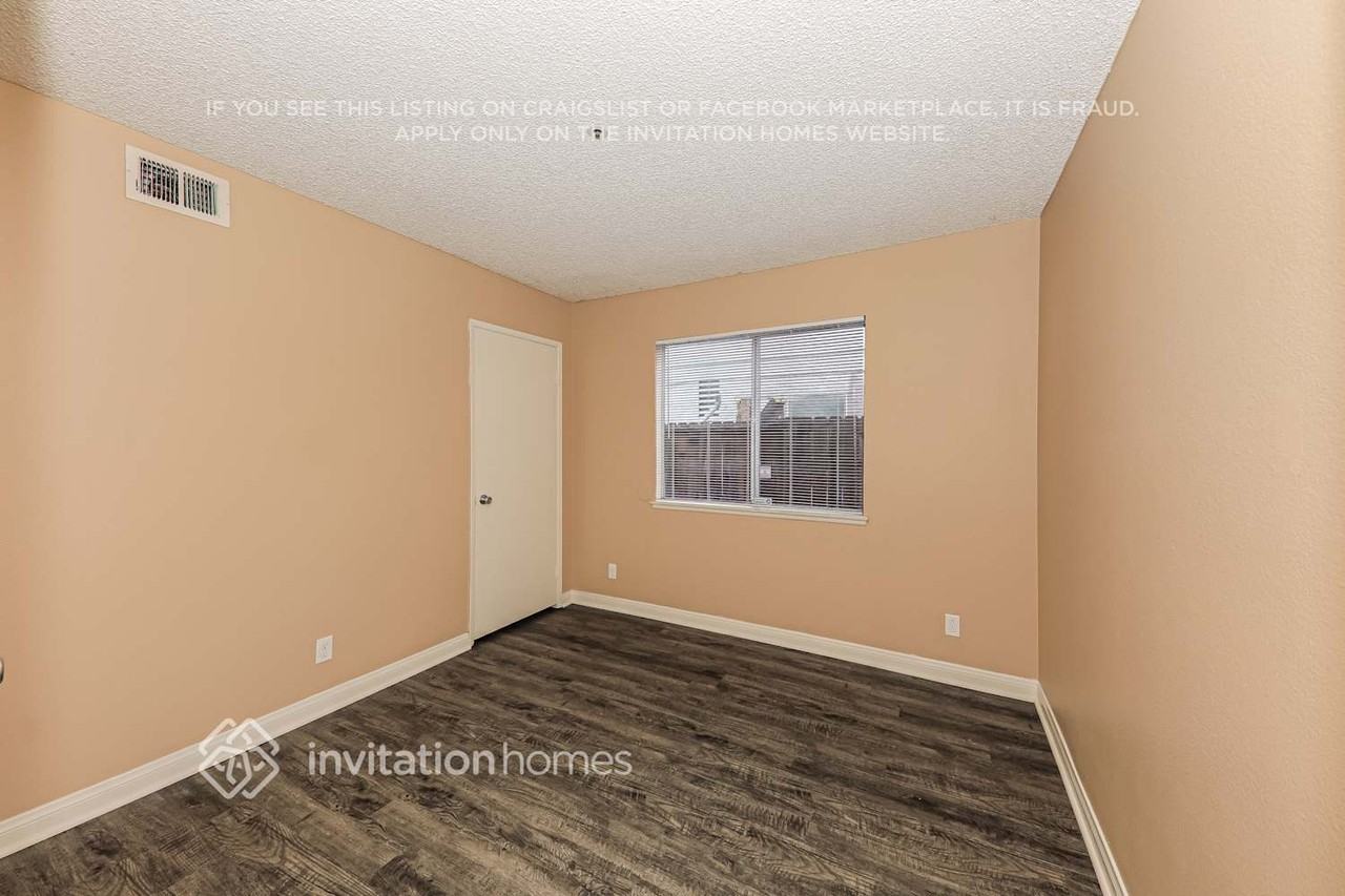 11460 Winery Dr - Photo 7 of 18