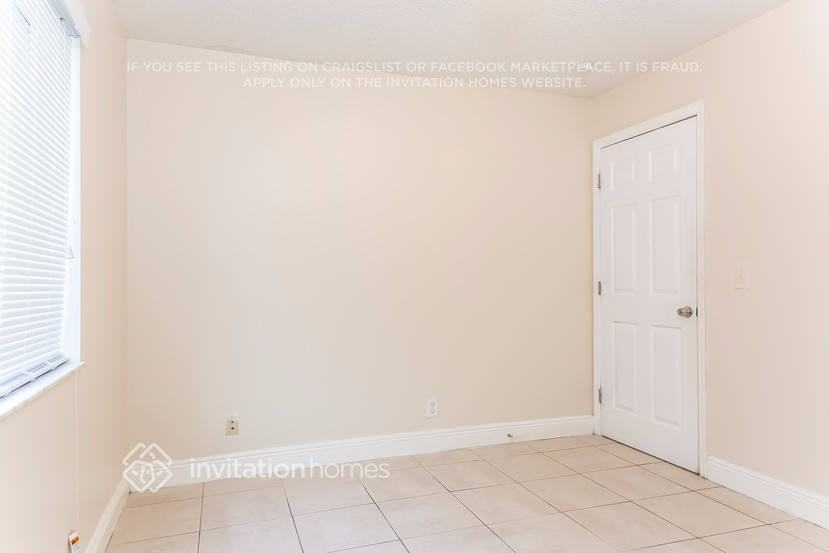 6104 Strawberry Lakes Cir - Photo 7 of 14