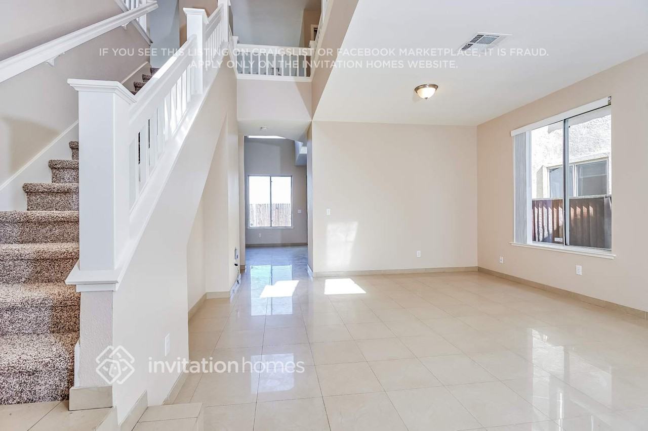 1116 Ranch Point Way - Photo 5 of 21