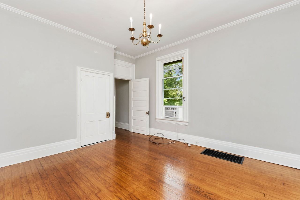 5508 Arnsby Pl #1 - Photo 3 of 18