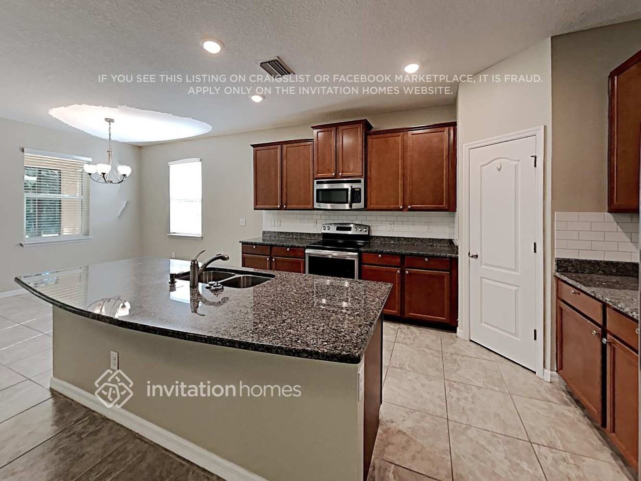 11604 Warren Oaks Pl - Photo 6 of 18