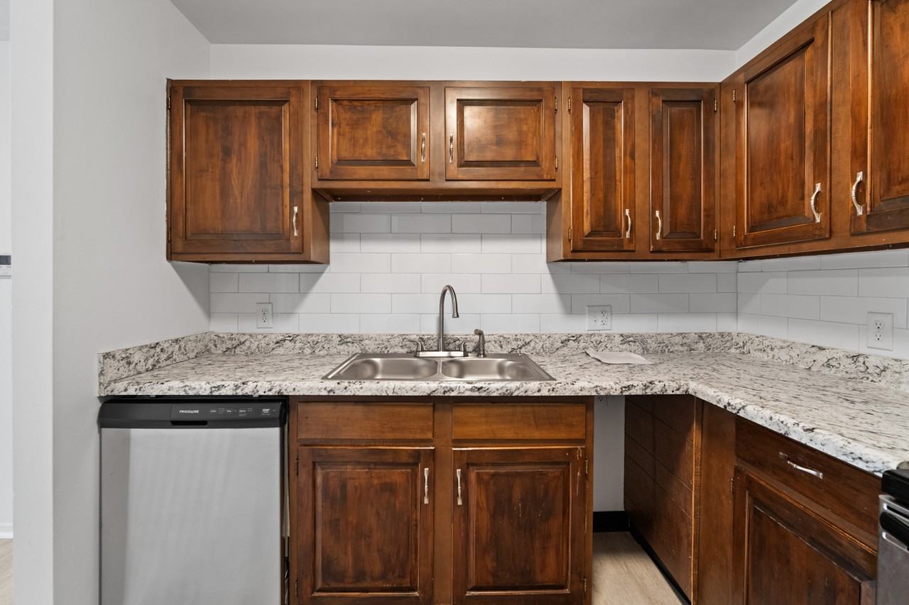 7647 Essington Cir #7647 - Photo 3 of 20