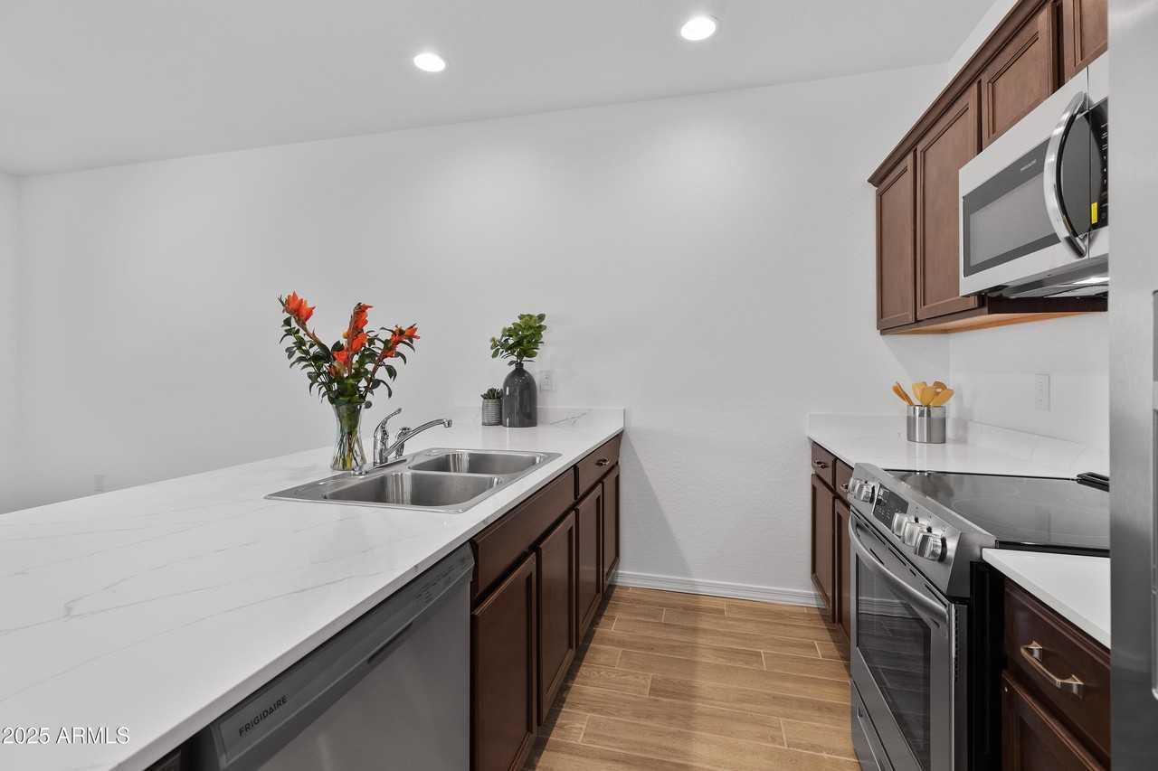 2842 E Tracy Ln Unit 3 #3 - Photo 2 of 30