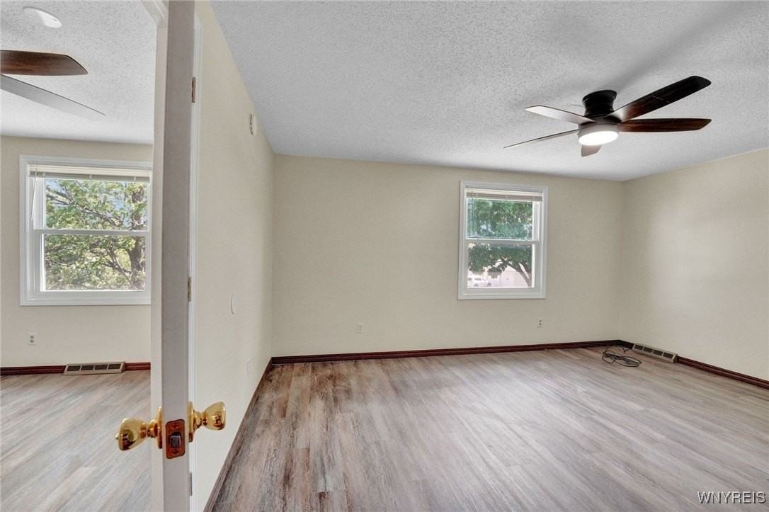 1 Emsworth Ave - Photo 6 of 17