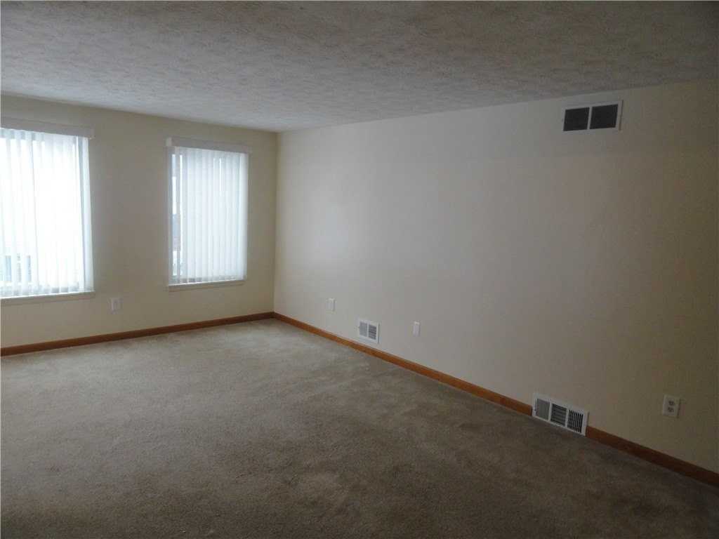 206 Greenway Blvd - Photo 5 of 50