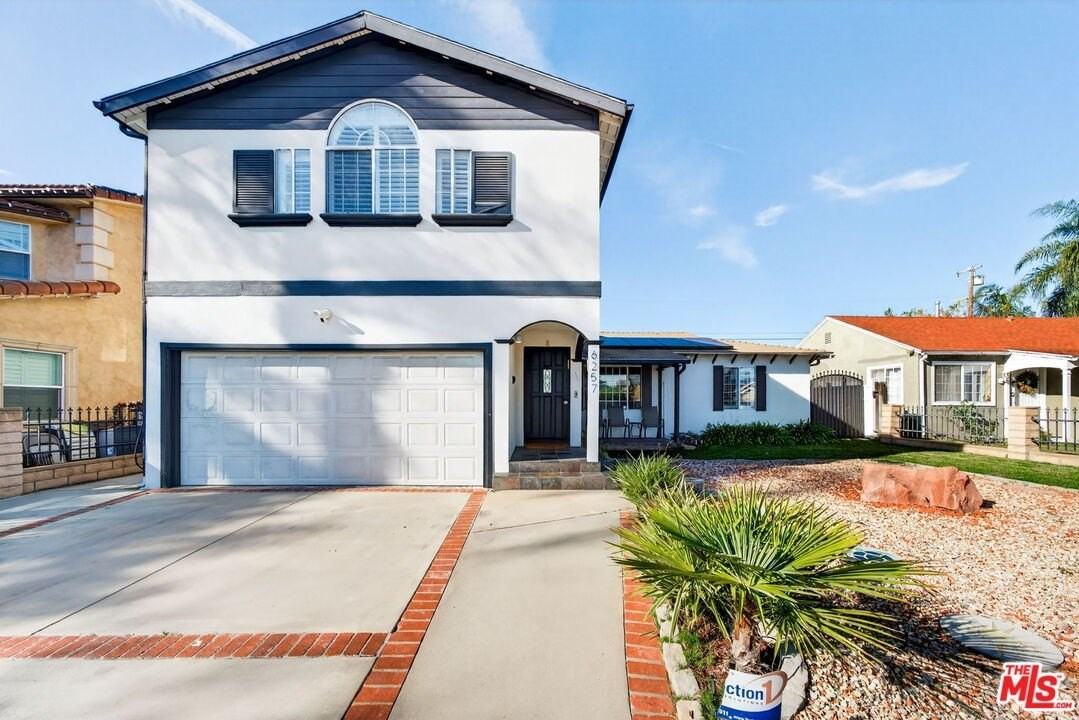 6257 Bluebell Ave - Photo 4 of 50