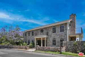 featured image of 1036 El Medio Ave