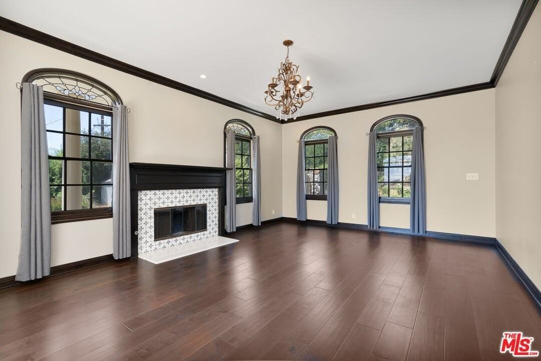 1036 El Medio Ave - Photo 3 of 33