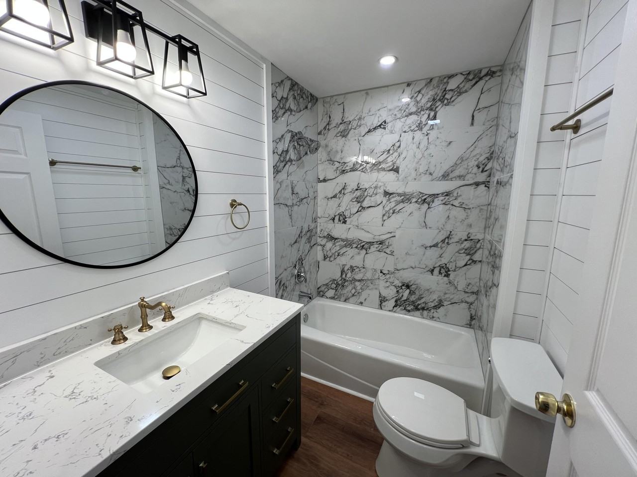 628 S Laurel St - Photo 3 of 10