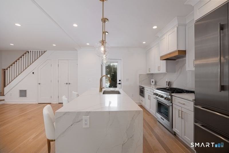 82 Josephine Evaristo Ave - Photo 4 of 22