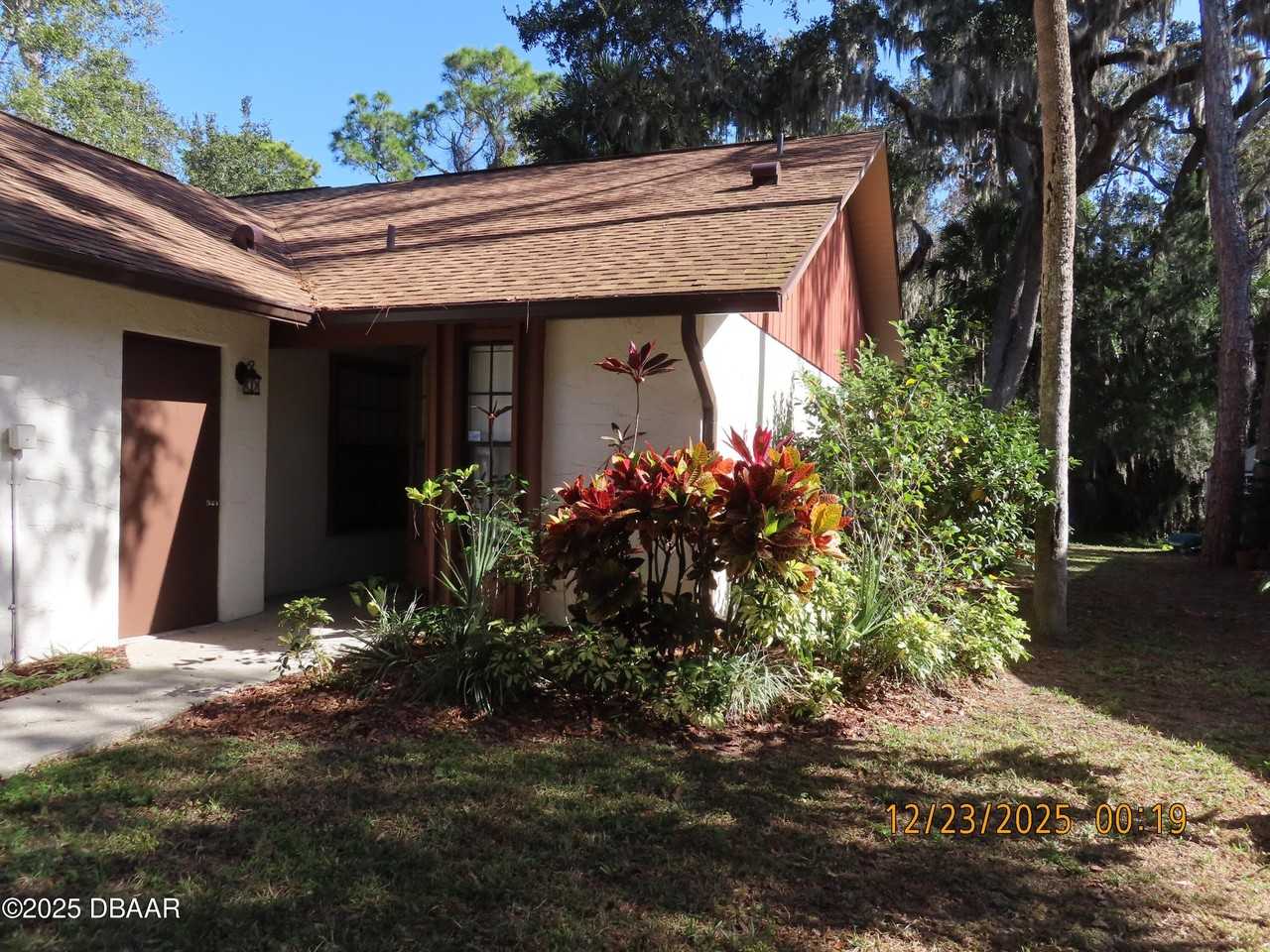 4211 New Haven Ct - Photo 2 of 15