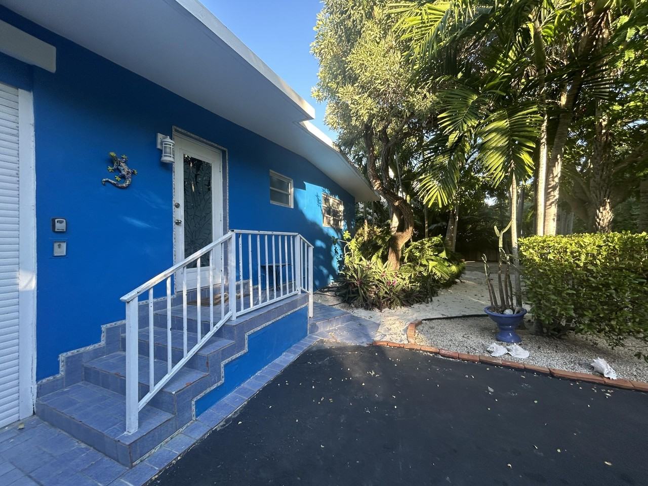 134 Rushton Ln - Photo 2 of 50