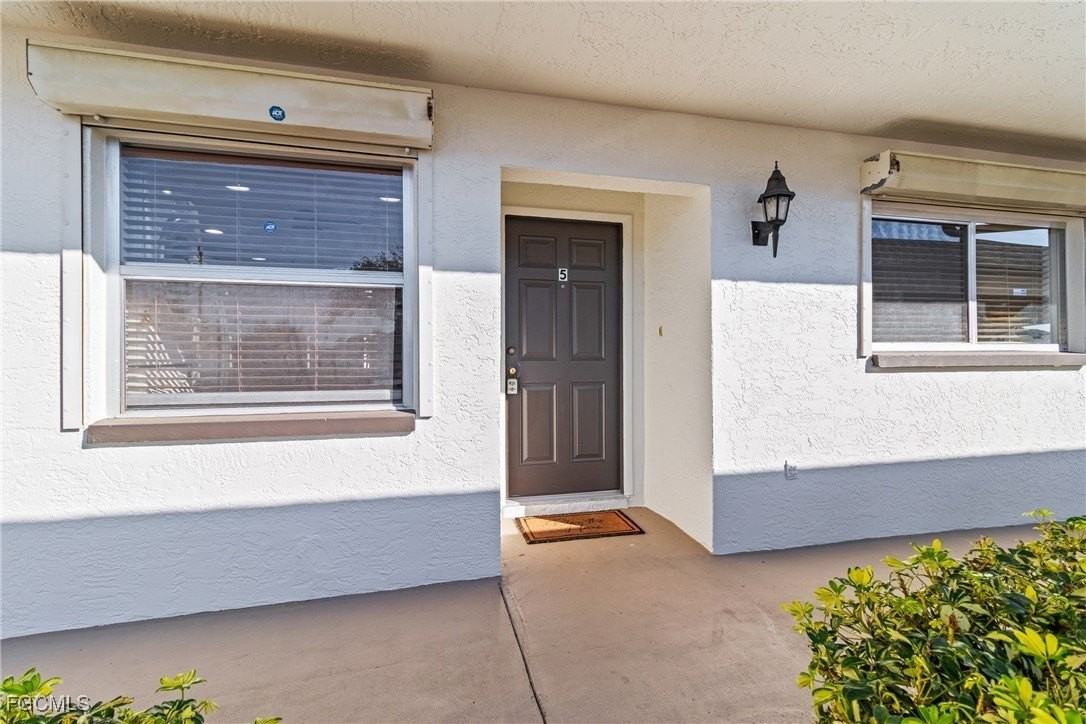 1429 Cape Coral Pkwy W Apt 5 #5 - Photo 5 of 35
