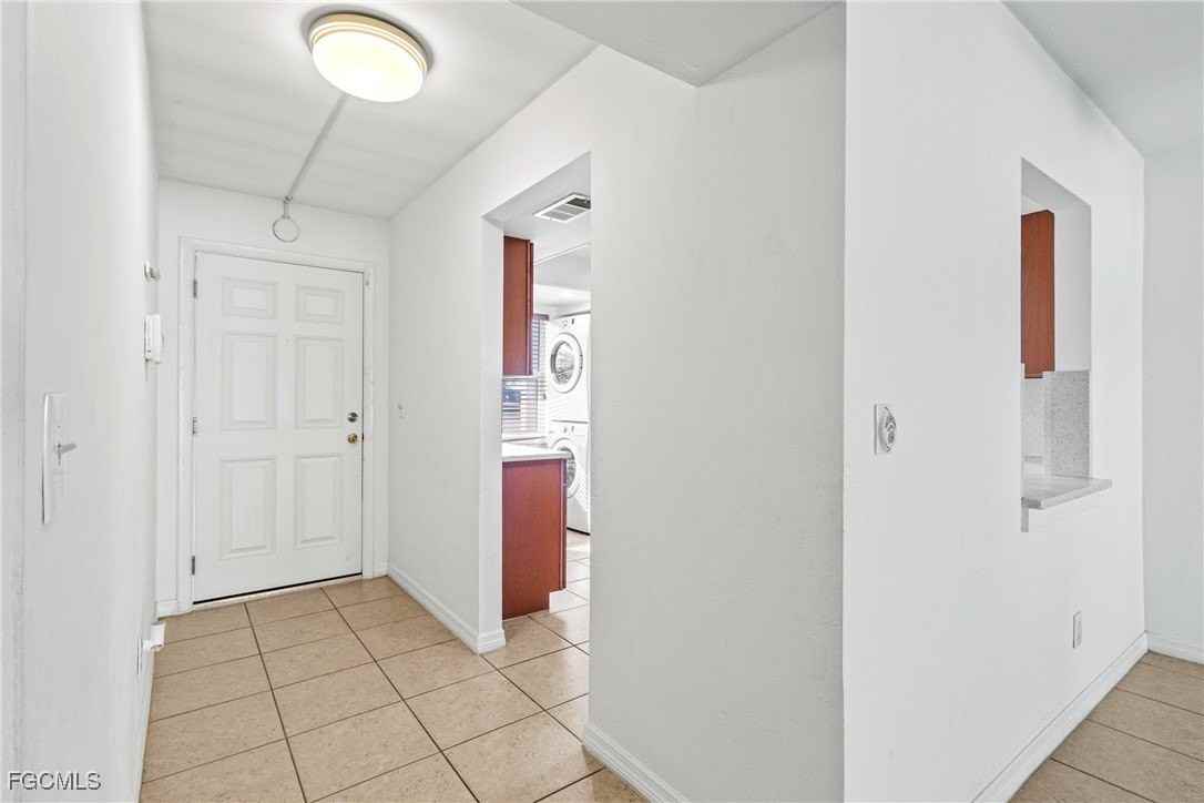 1429 Cape Coral Pkwy W Apt 5 #5 - Photo 7 of 35