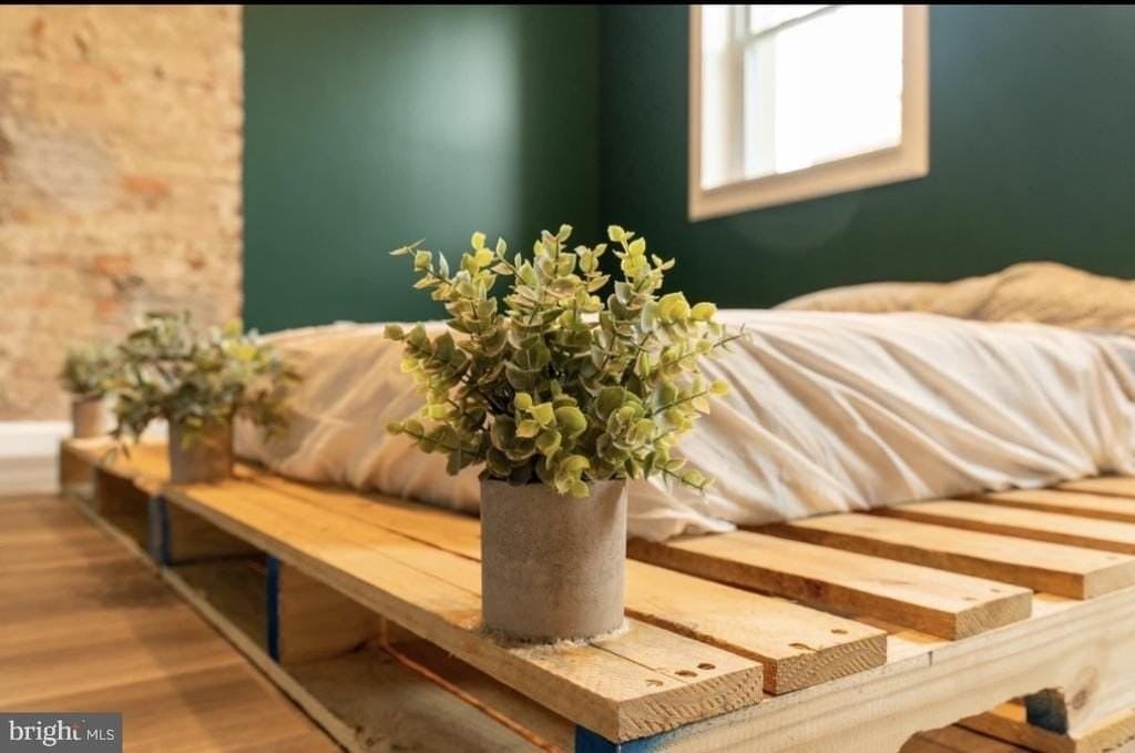 1809 S Broadway - Photo 4 of 11