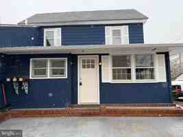 featured image of 109 N Main St