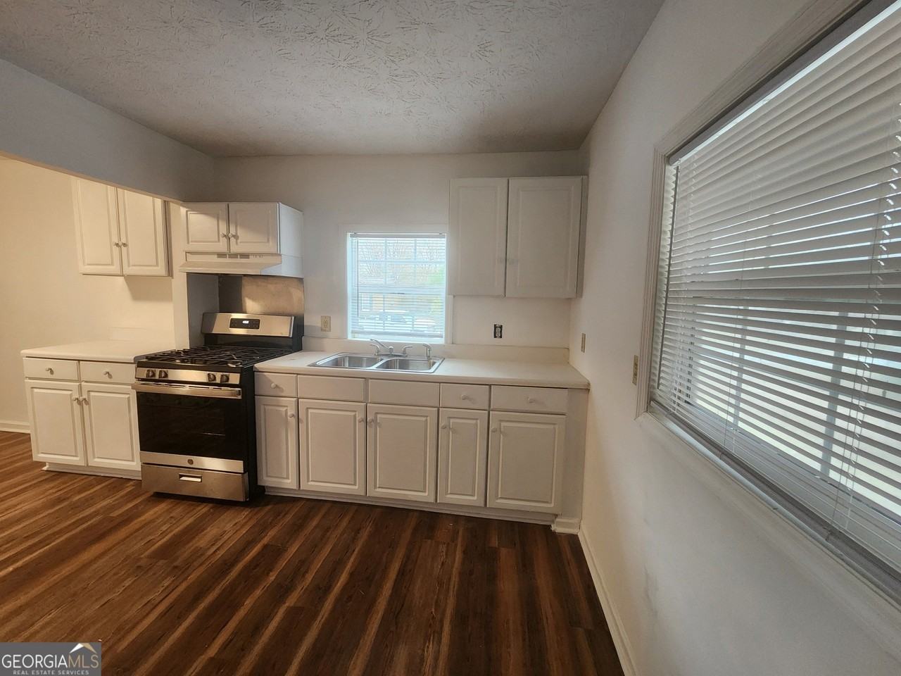 7703 Aurora Dr - Photo 6 of 11