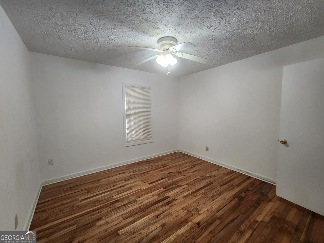 7703 Aurora Dr - Photo 7 of 11