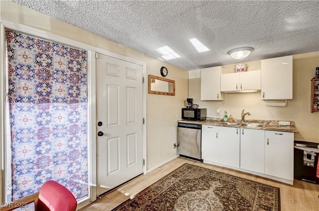 1914 Ottawa Dr #NA - Photo 4 of 26