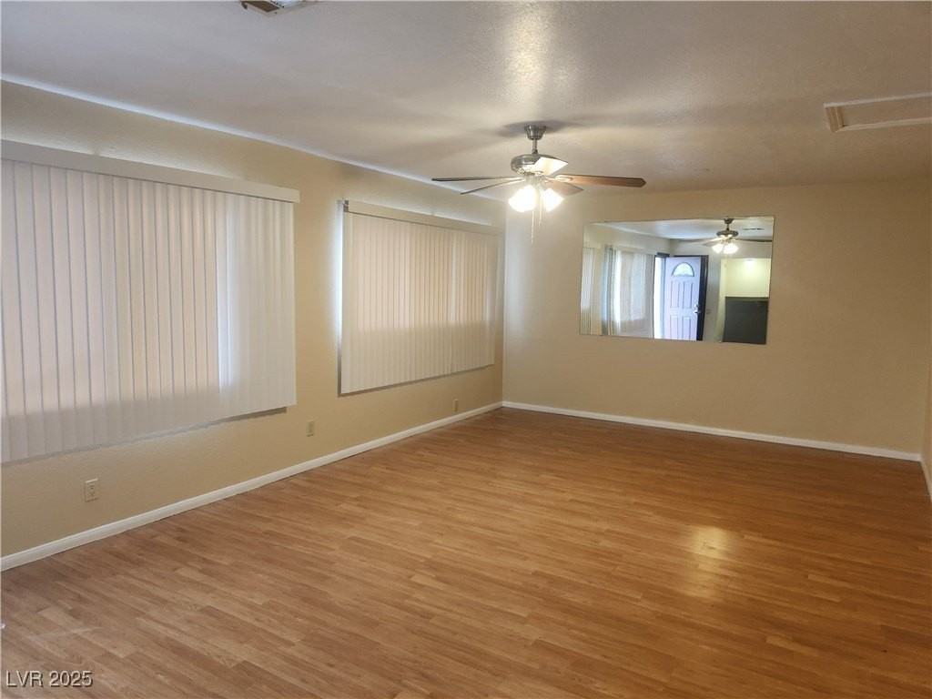 103 S Mallard St - Photo 4 of 34