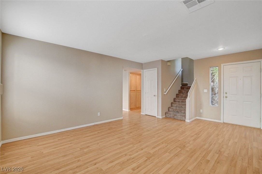 1904 Verbania Dr - Photo 5 of 43