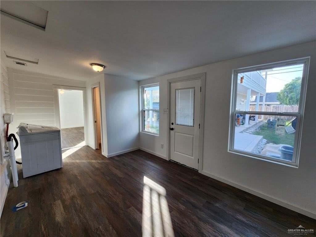 601 N 6th St - Photo 4 of 22