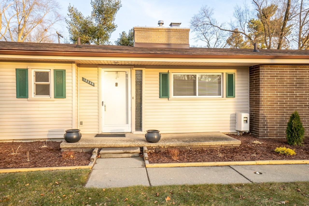 18248 Farmington Rd - Photo 4 of 21