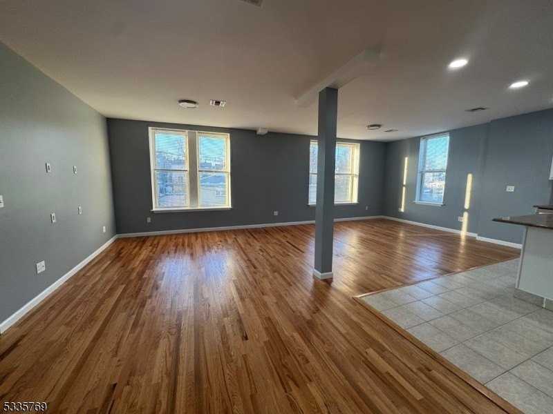 610 Devon St #3 - Photo 3 of 7