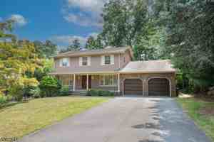 featured image of 20 Whitewood Dr