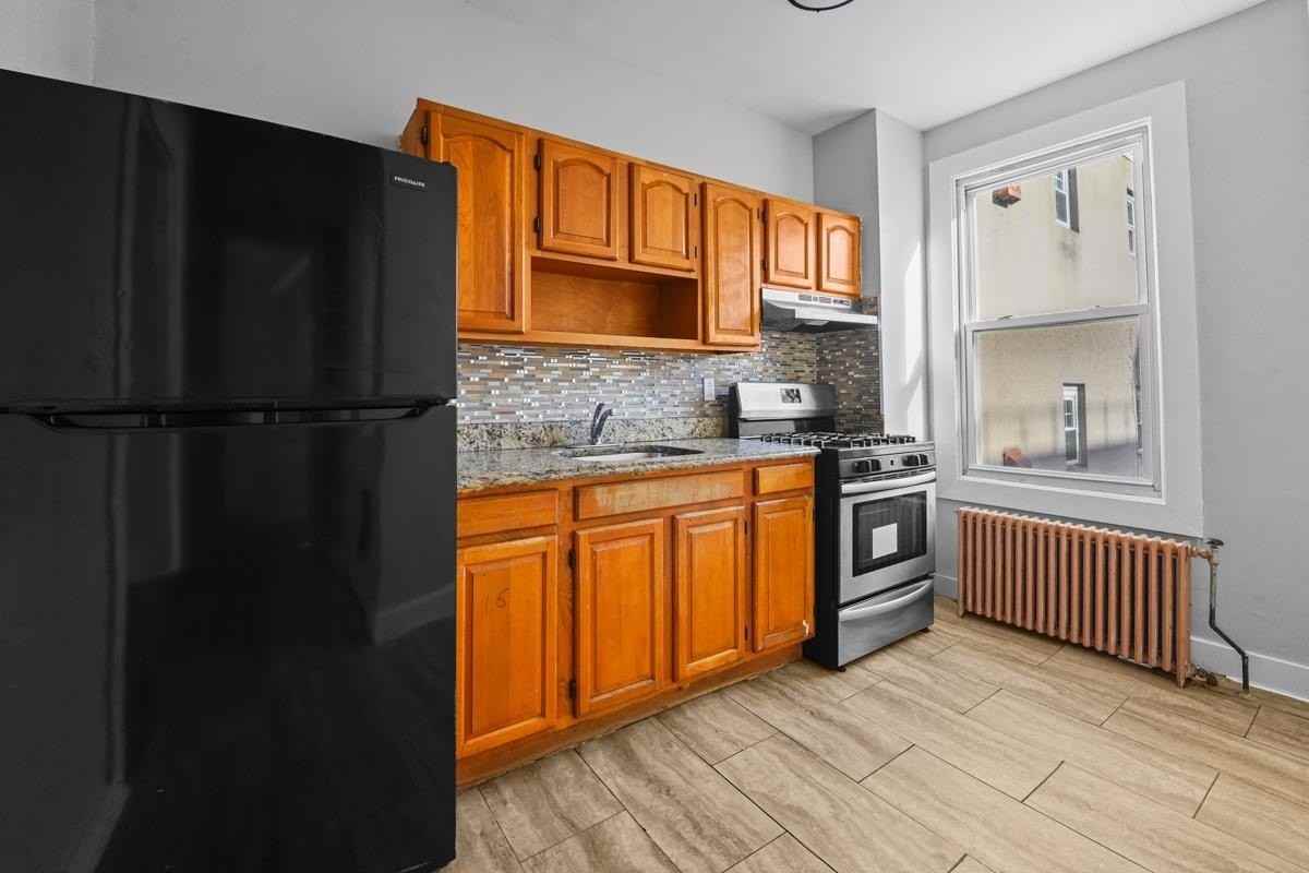 6118 Palisade Ave #2 - Photo 3 of 13