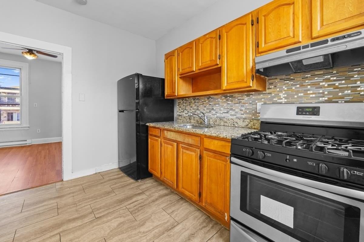 6118 Palisade Ave #2 - Photo 4 of 13