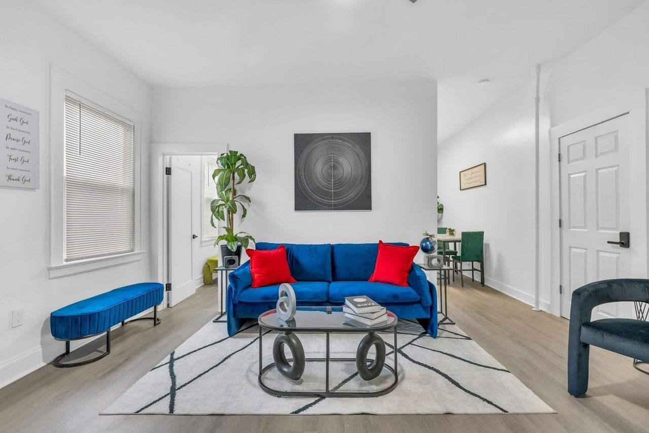 68 Pine St #1 - Photo 2 of 30