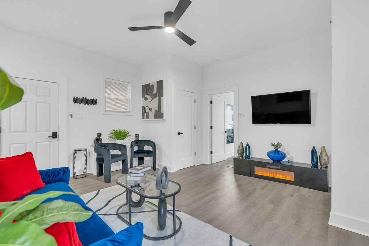 68 Pine St #1 - Photo 6 of 30